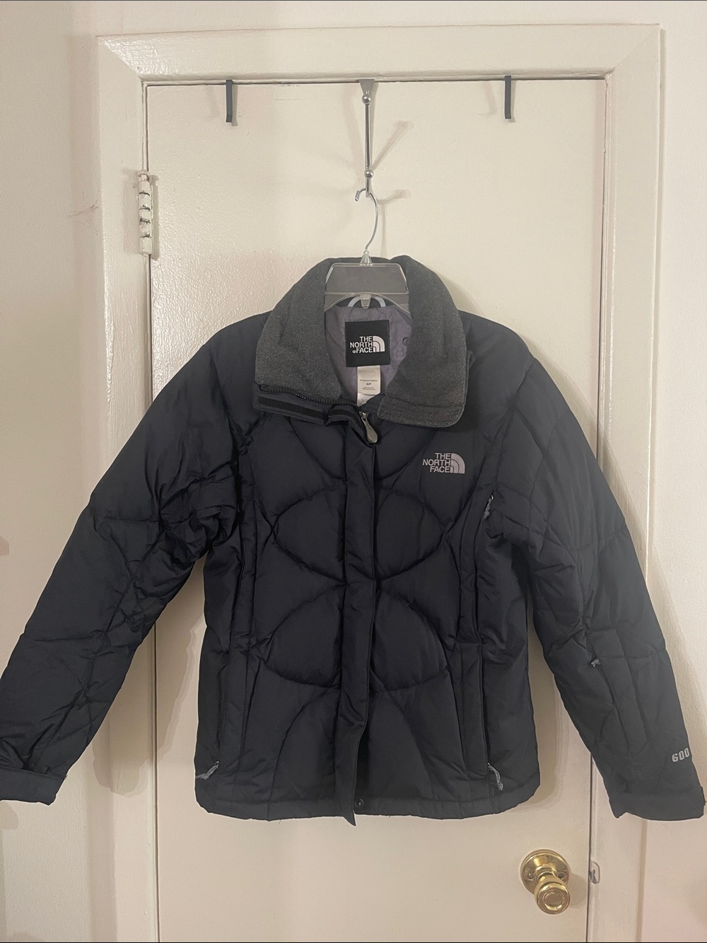 The North Face Men’s Black Puffer Jacket with Gray Collar